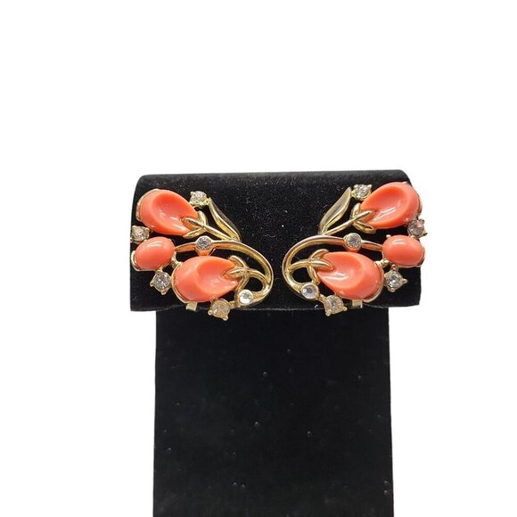 CROWN TRIFARI Clip on Earrings Coral Mold Thermoset 1956 Pebble Beach Collection - Picture 8 of 16